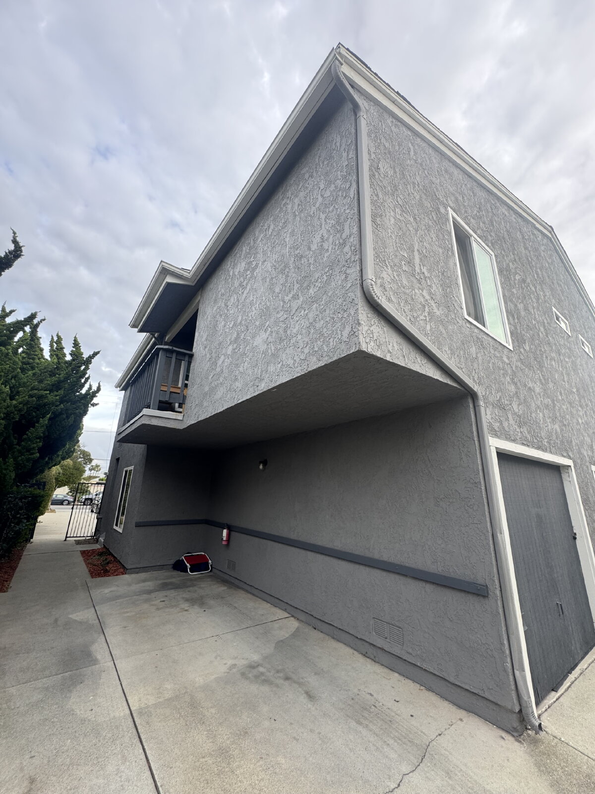 Downtown Huntington Beach 1-Bedroom with Detached Garage. property image