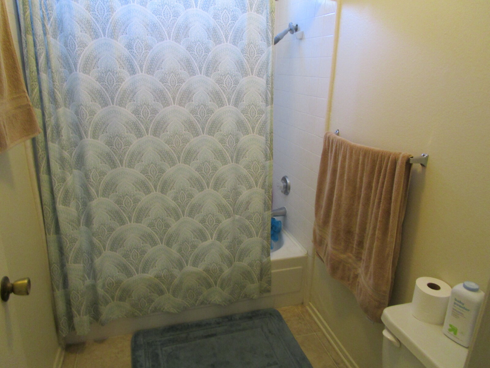 Downtown Huntington Beach 1-Bedroom with Detached Garage. property image