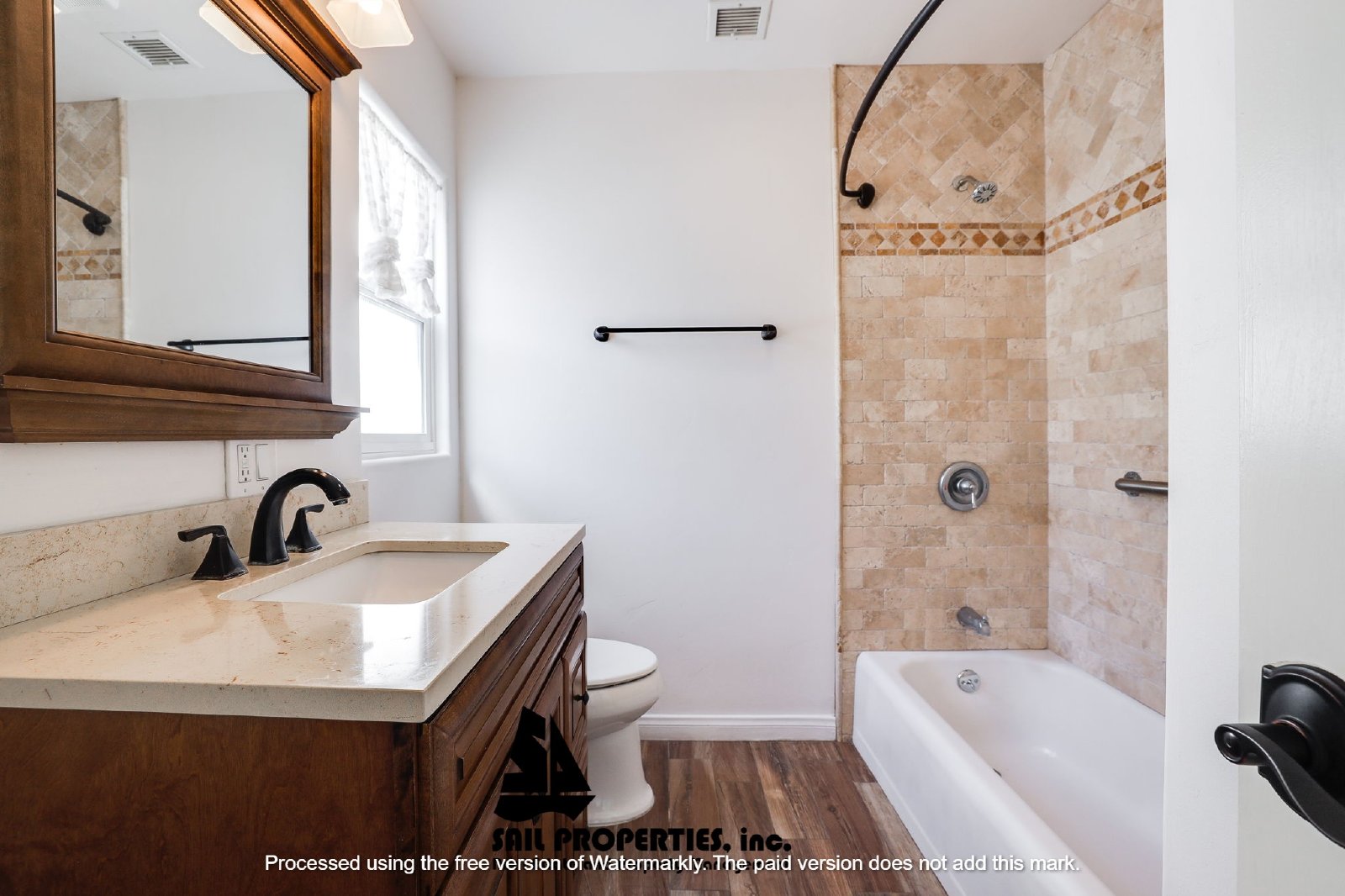 Beautifully Remodeled Apartment in Huntington Beach property image