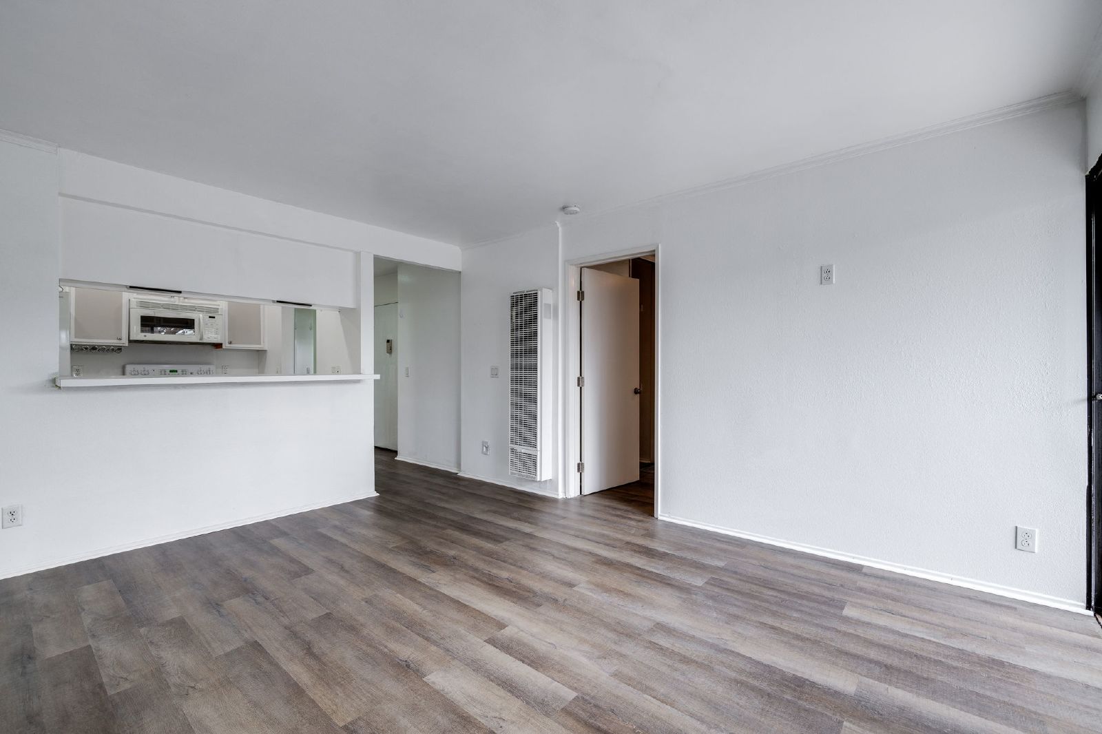 Affordable Beach Condo with large patio! property image