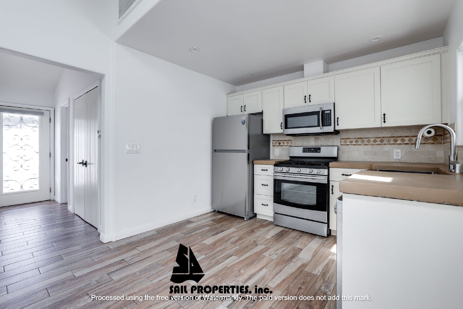 Beautifully Remodeled Apartment in Huntington Beach property image