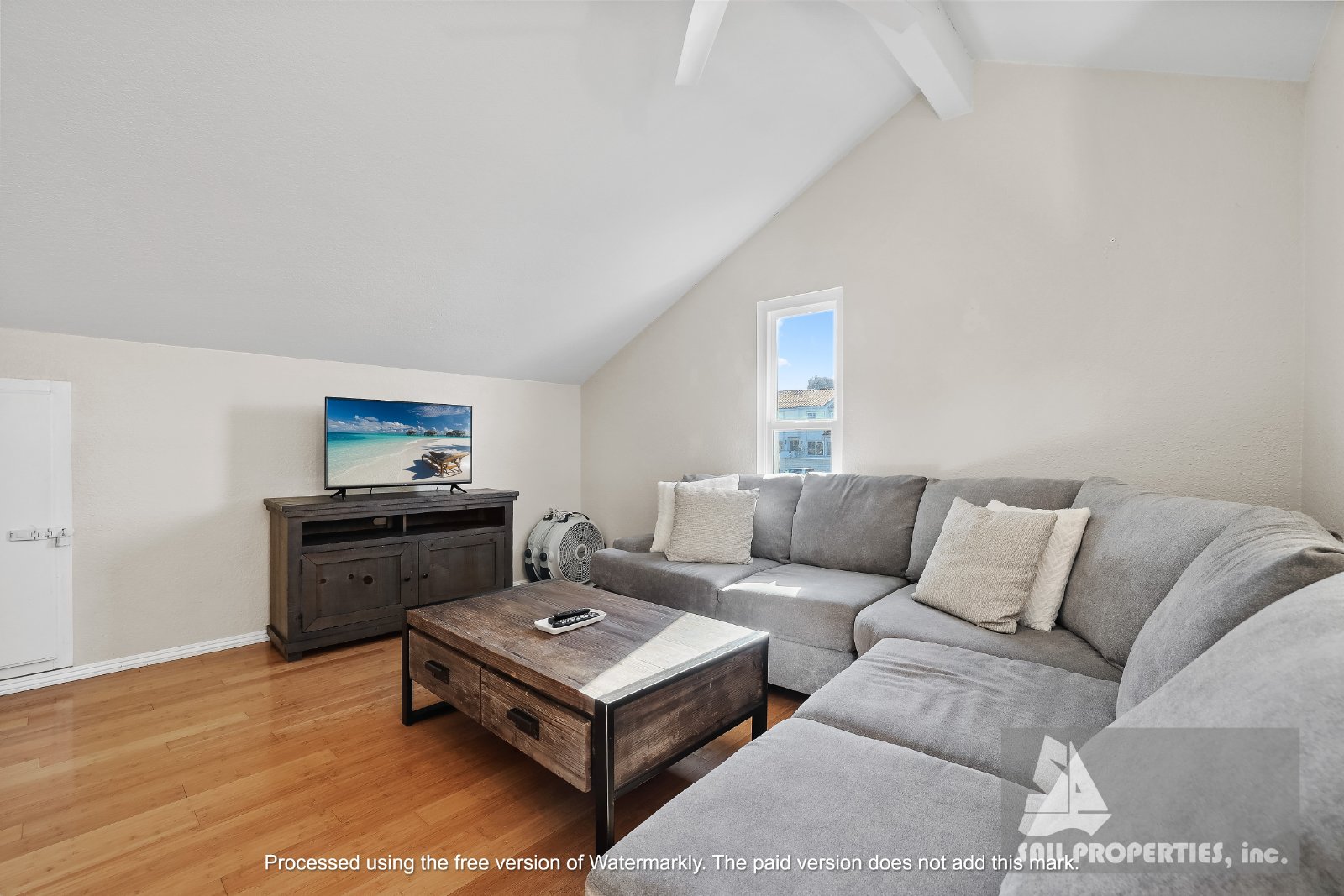 Beach townhome Vacation Rental with two car garage! property image