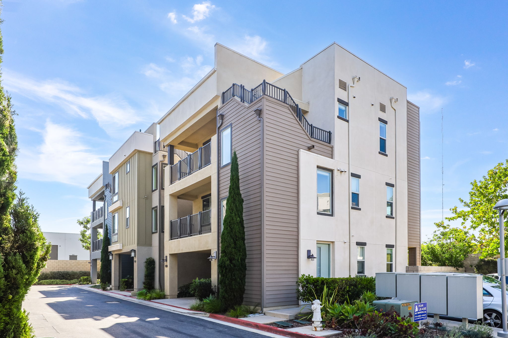 Exploring the Neighborhoods of Costa Mesa: A Guide to the Best Places to Live and Visit
