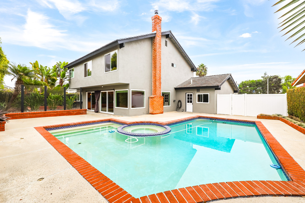 Los Alamitos Property Management
